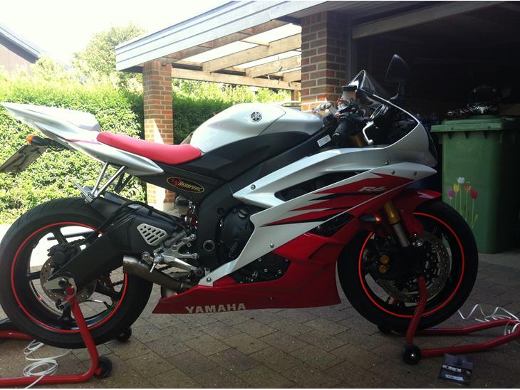 Yamaha R6 billede 1