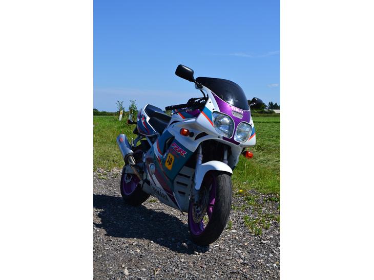 {{currentPhoto.altText}} billede {{currentPhoto.number}}