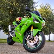 Kawasaki zx6r