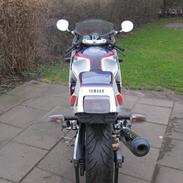 Yamaha FZR