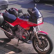 Yamaha XJ 900