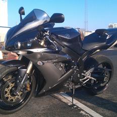 Yamaha YZF R1 - solgt :´-(
