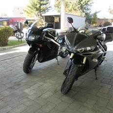 Yamaha YZF R1 - solgt :´-(