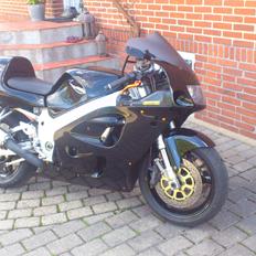Suzuki Gsxr 750 Srad