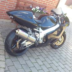 Suzuki Gsxr 750 Srad