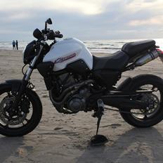 Yamaha MT-03