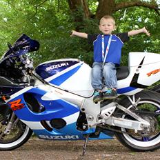 Suzuki GSXR 750 (SOLGT)