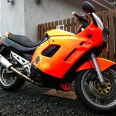 Suzuki Gsx 750 f