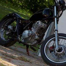Suzuki GN250 Bobber