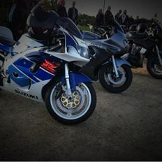 Suzuki GSXR 750 SRAD Solgt!