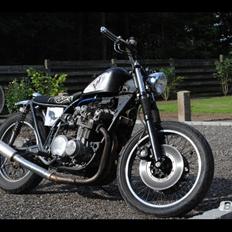 Kawasaki Z650 Bratstyle by Thomas Olsen