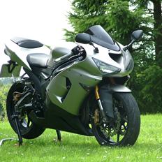 Kawasaki ZX6R 636