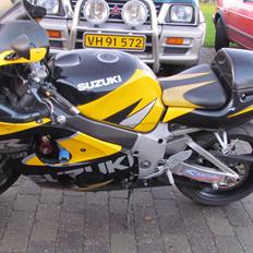 Suzuki GSX-R 750 Srad (Til Salg)