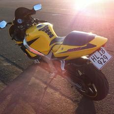 Suzuki GSXR 600 K1