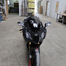 Aprilia RSV FACTORY NERA