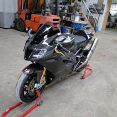 Aprilia RSV FACTORY NERA