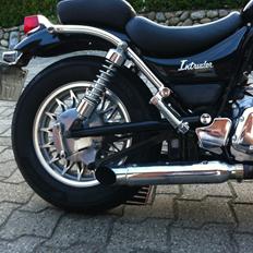 Suzuki vs 700 intruder