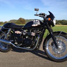 Triumph Bonneville Black - SOLGT