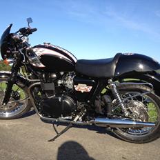 Triumph Bonneville Black - SOLGT