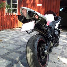 Yamaha R1