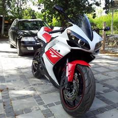 Yamaha R1
