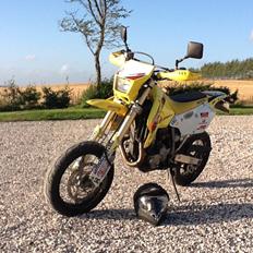 Suzuki DRZ400SM