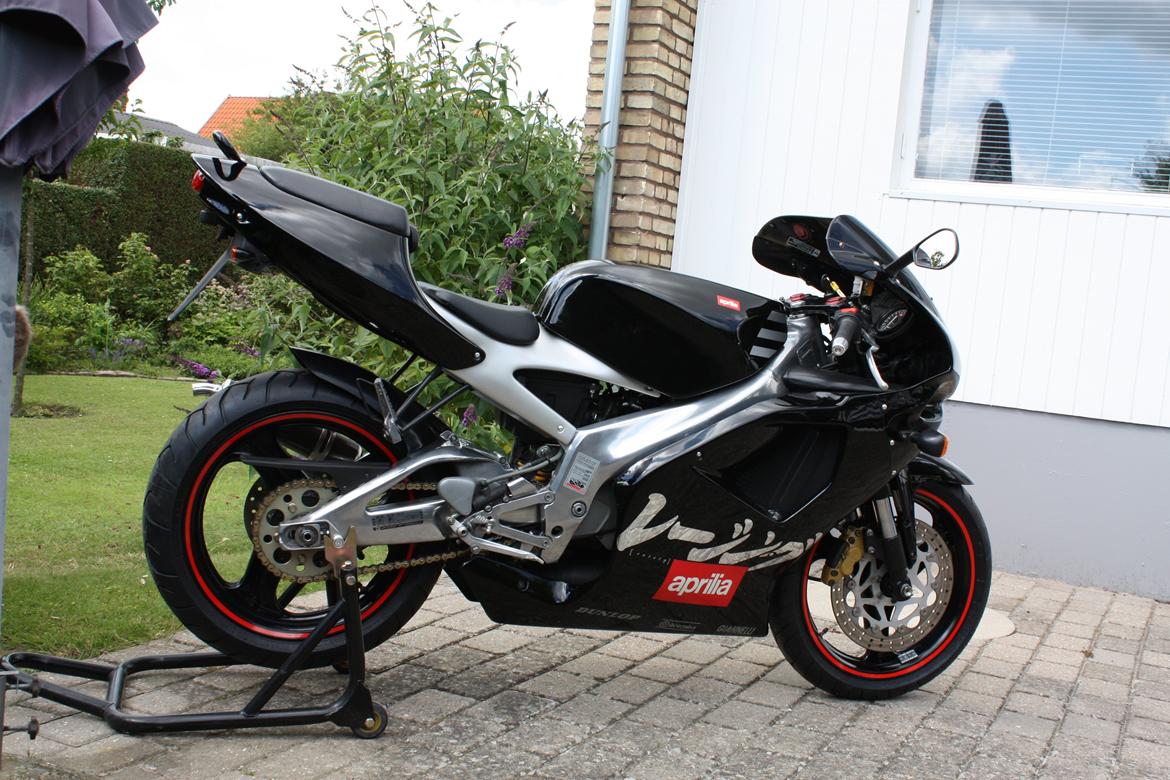 Aprilia RS 125 Harada Replica billede 2