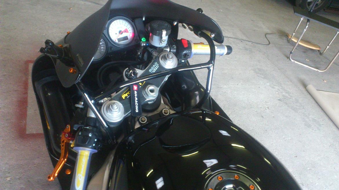 Suzuki Gsxr 750 Srad billede 9