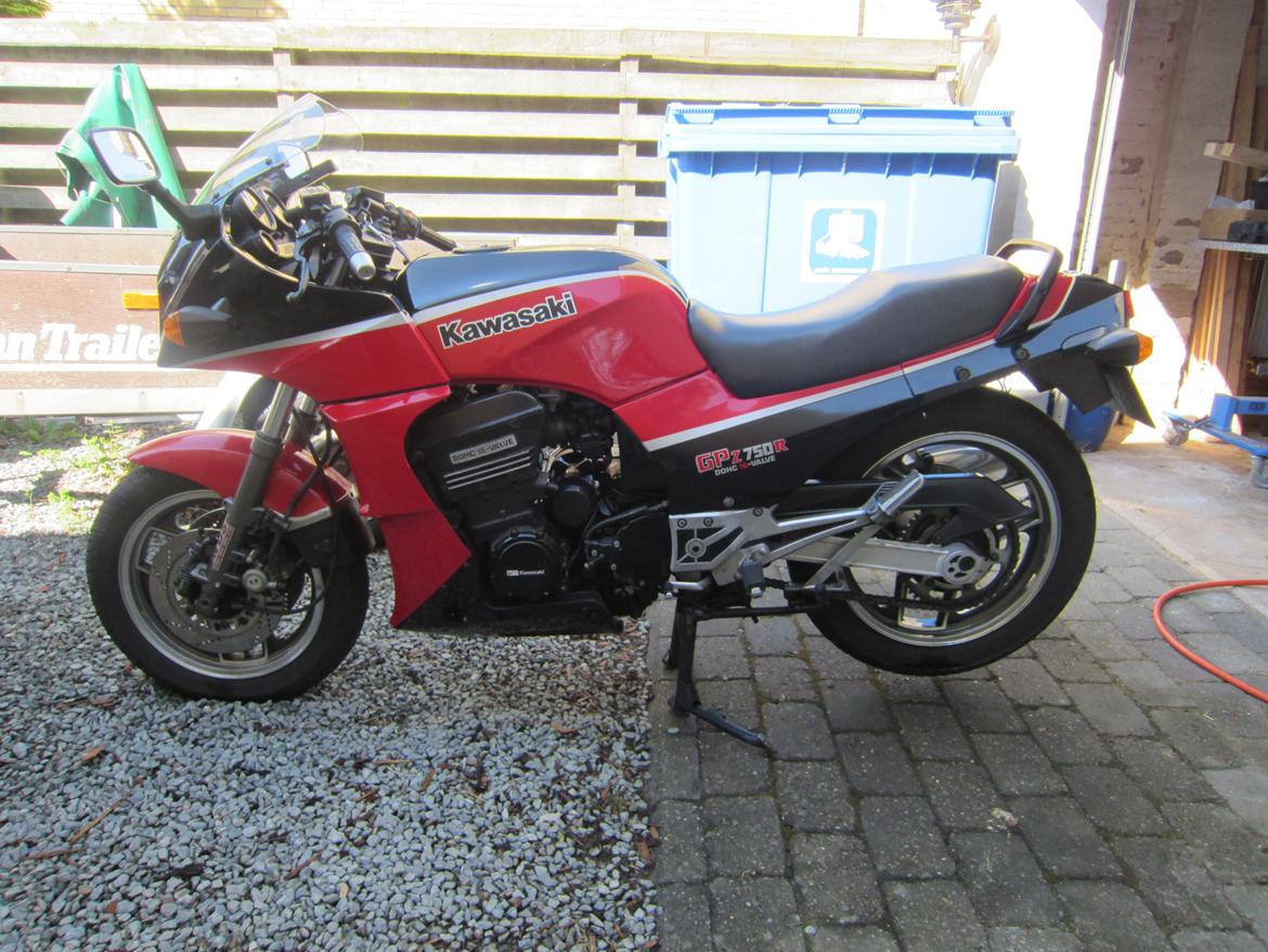 Kawasaki Gpz 750R billede 1