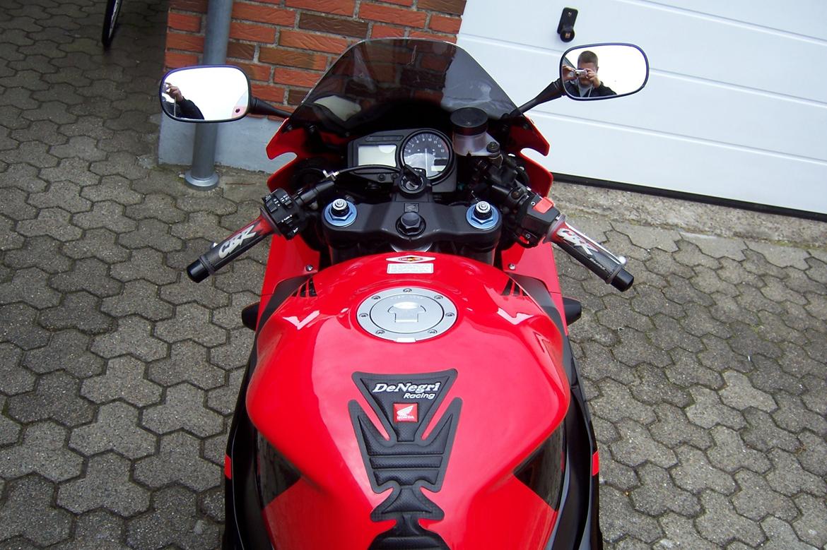 Honda Cbr 954 billede 3