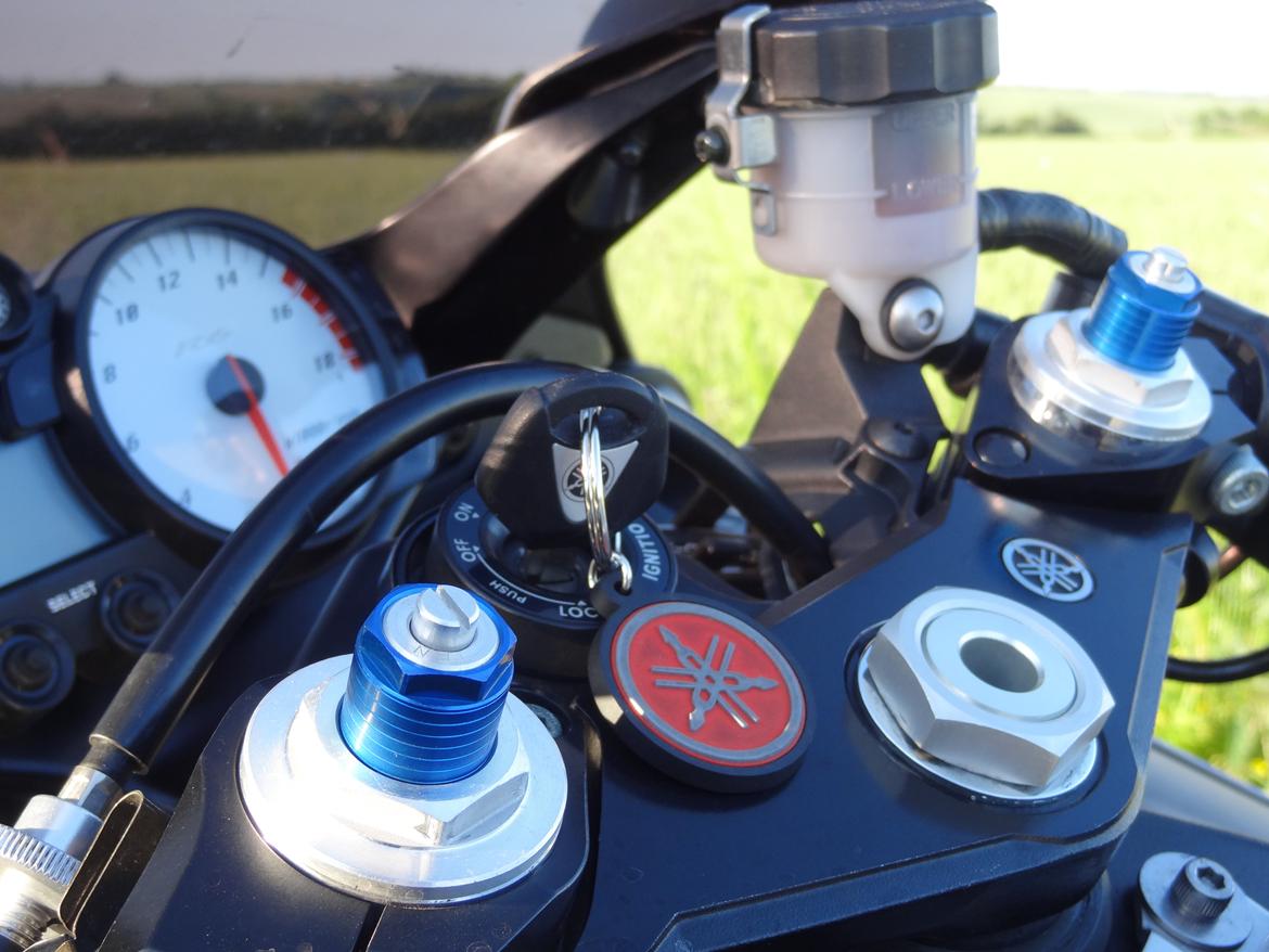 Yamaha YZF R6 -solgt- billede 5