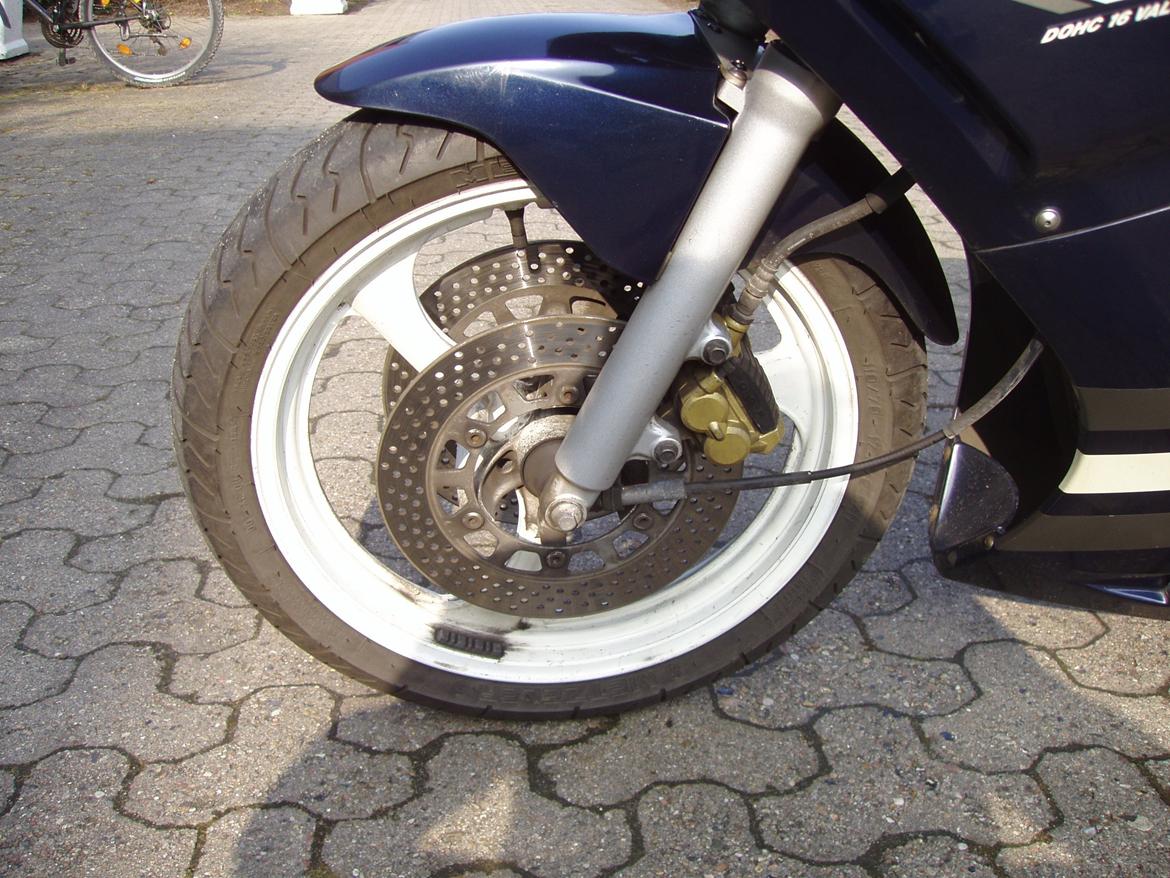 Suzuki GSX-R 250 billede 7