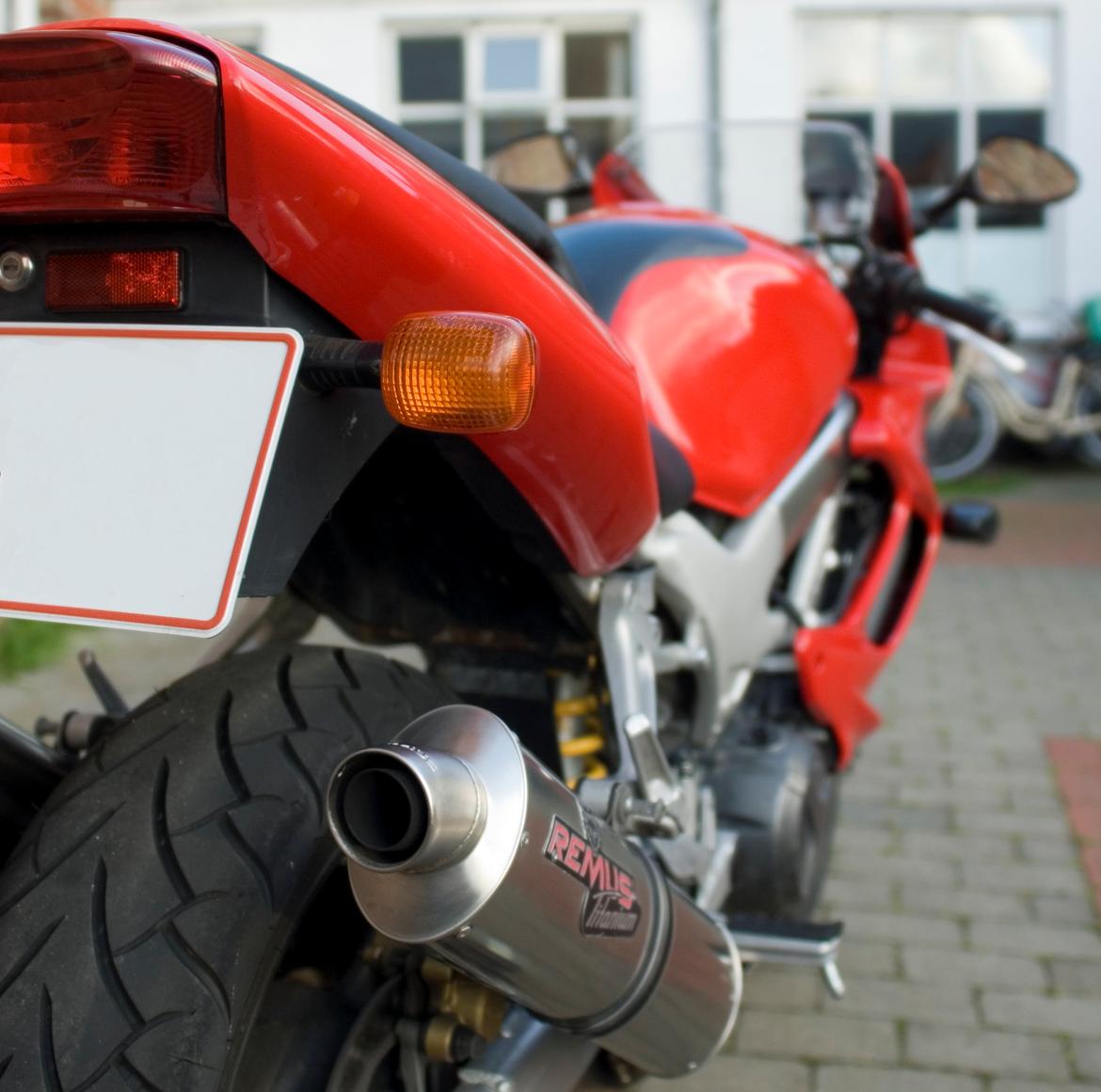 Honda VTR 1000 Firestorm --solgt-- billede 6