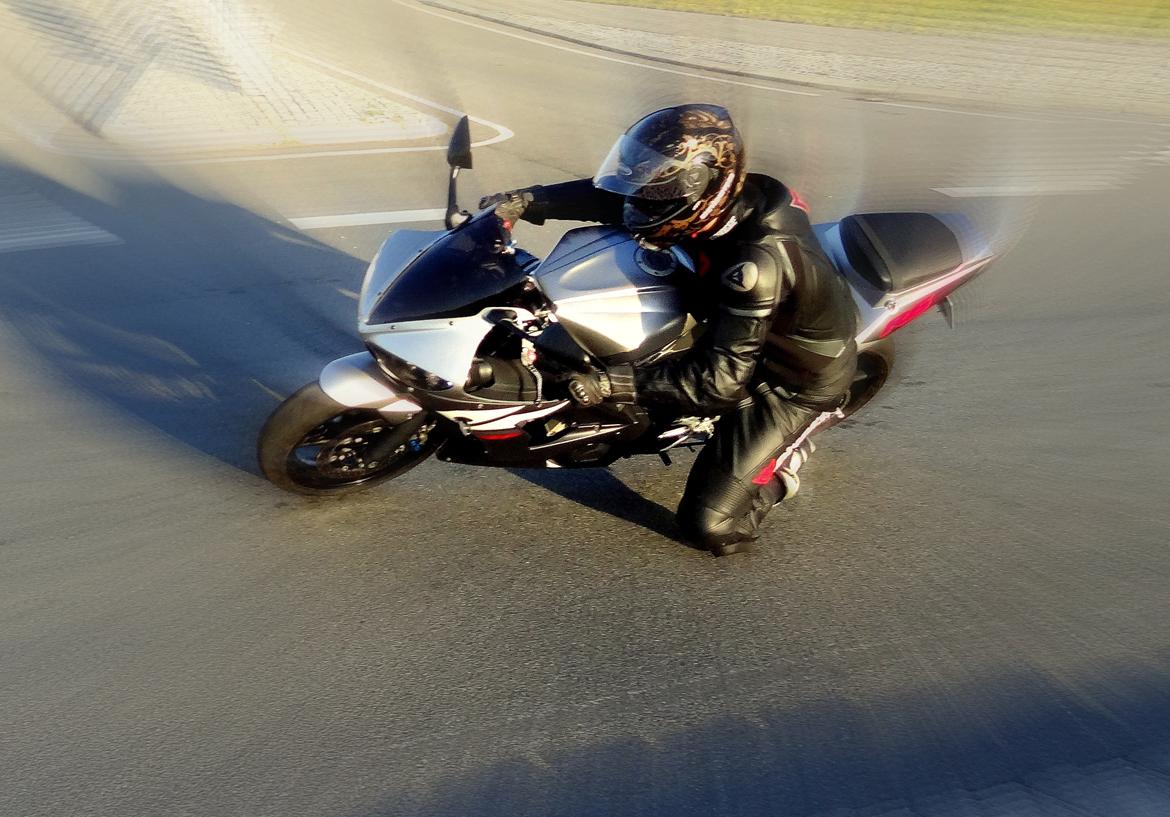 Yamaha YZF R6 -solgt- billede 20