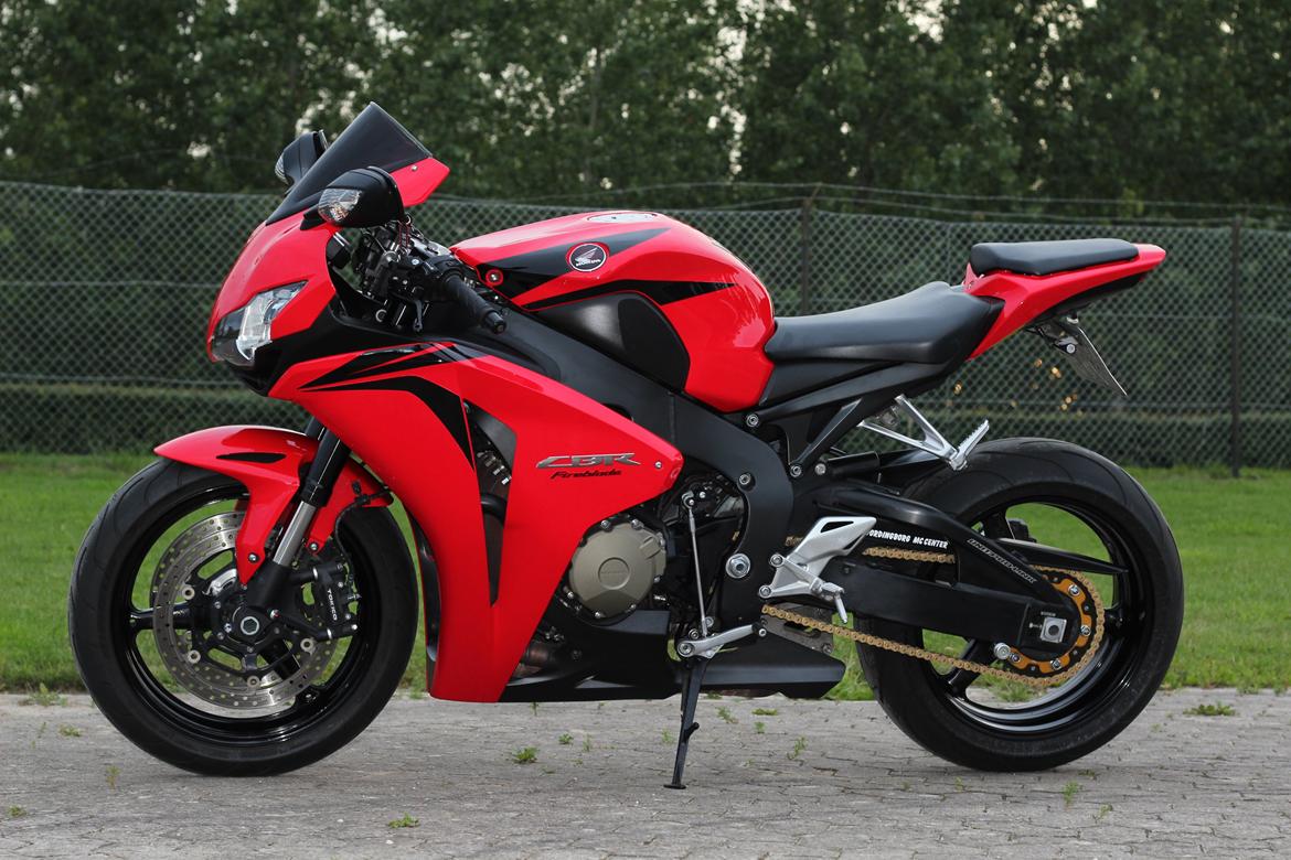 Honda CBR1000RR - Firebladen efter en polering hos klarbil.nu ... De gutter kan deres kram! billede 1