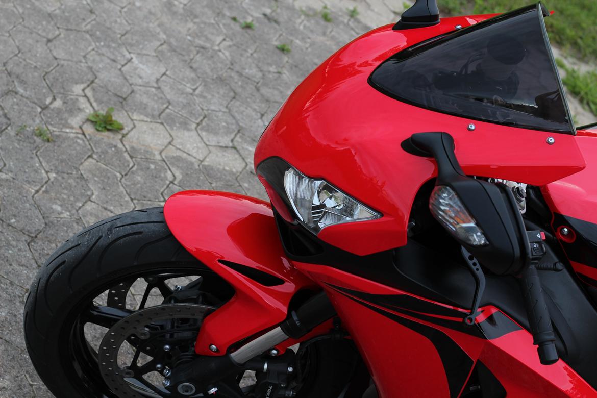 Honda CBR1000RR - Firebladen efter en polering hos klarbil.nu ... De gutter kan deres kram! billede 6