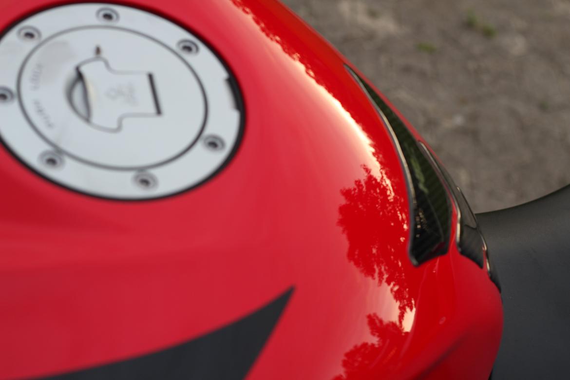 Honda CBR1000RR - Firebladen efter en polering hos klarbil.nu ... De gutter kan deres kram! billede 11