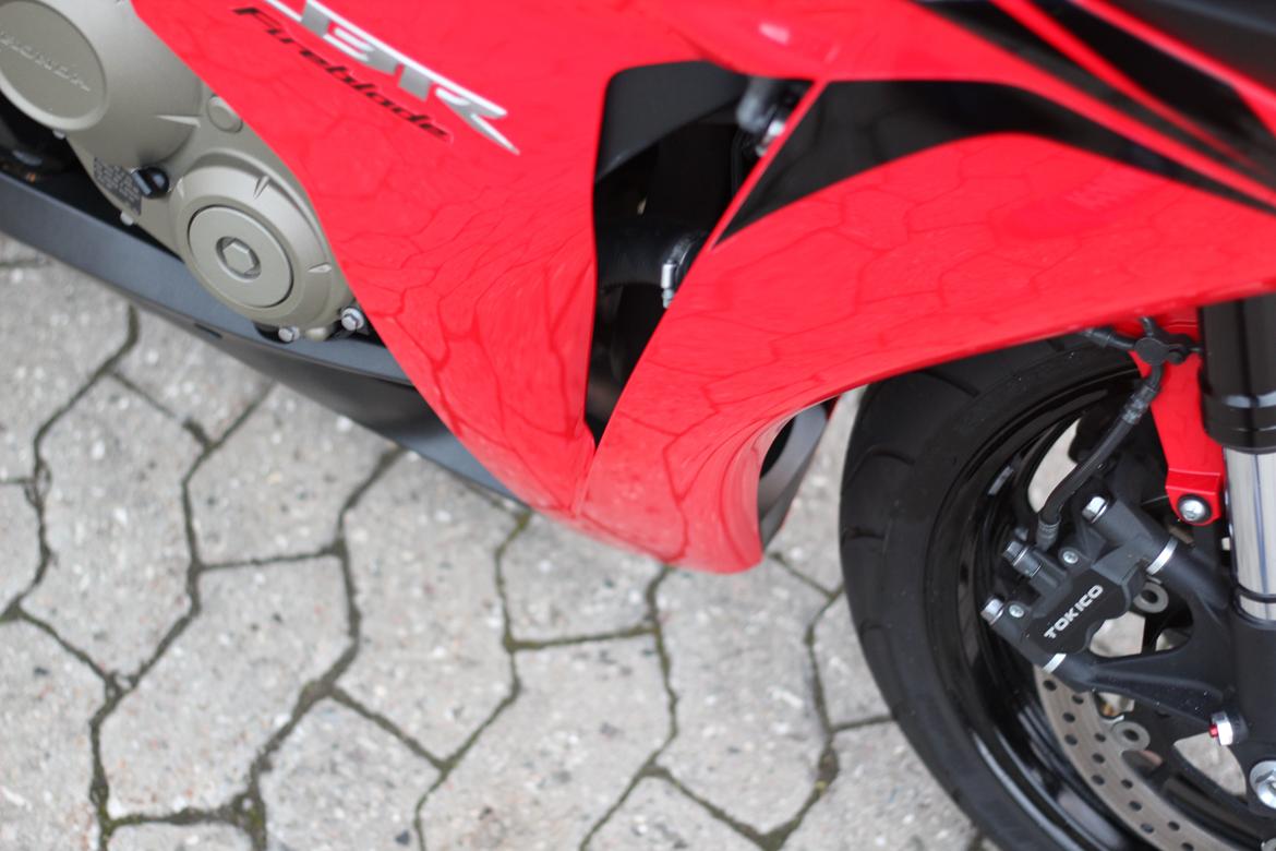 Honda CBR1000RR - Firebladen efter en polering hos klarbil.nu ... De gutter kan deres kram! billede 5