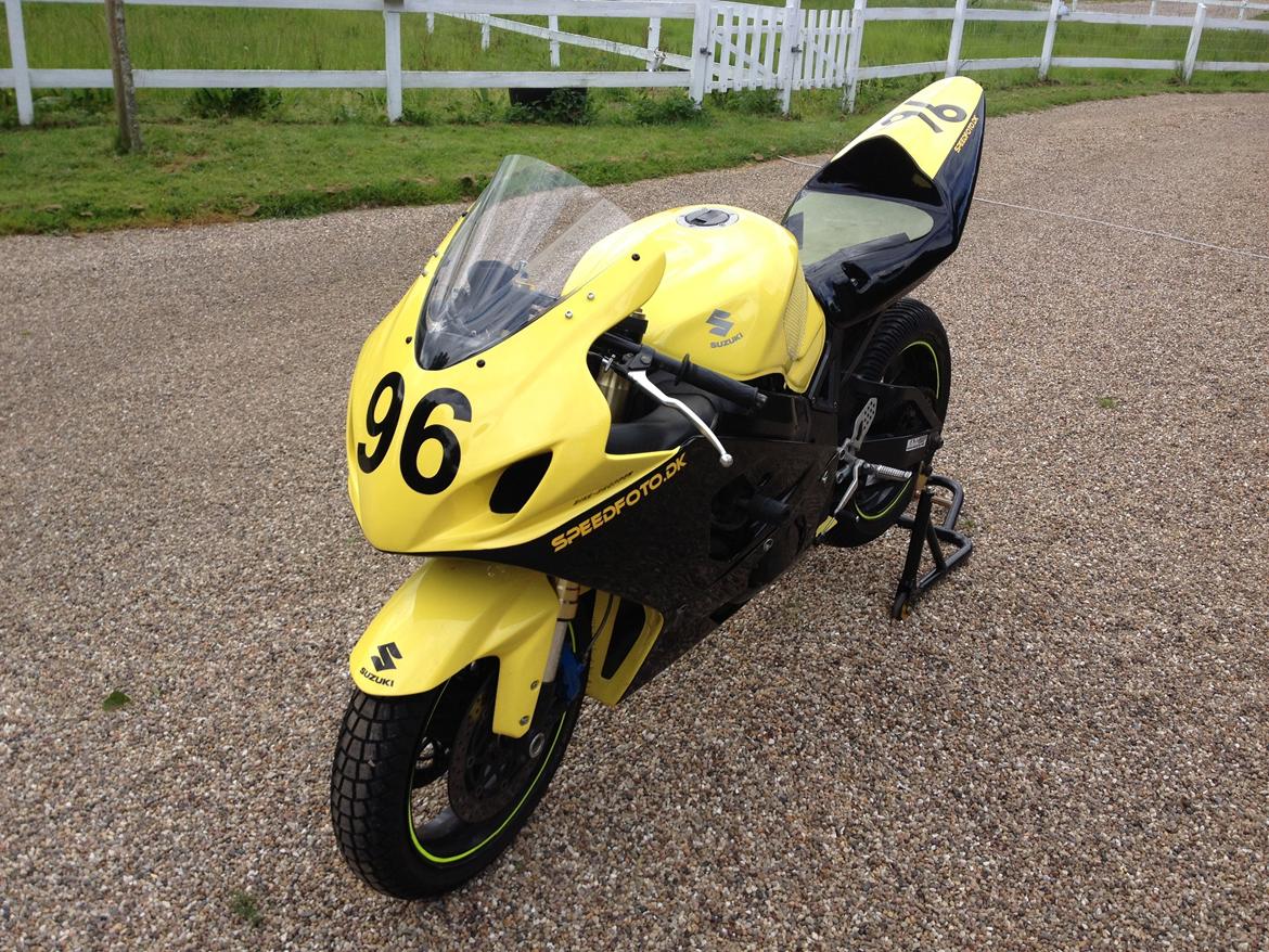 Suzuki Gsx-r 600 Racer billede 2