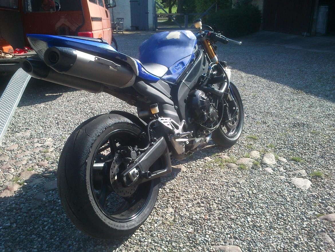 Yamaha YZF R1 >baneged< - Lige hentet fra sælger billede 2
