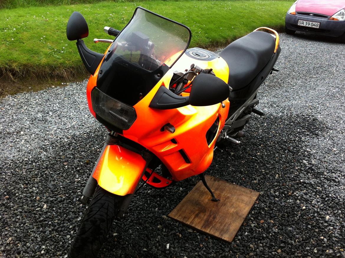 Suzuki Gsx 750 f billede 5