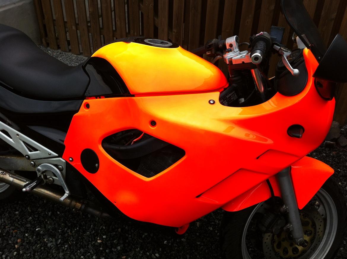 Suzuki Gsx 750 f billede 7