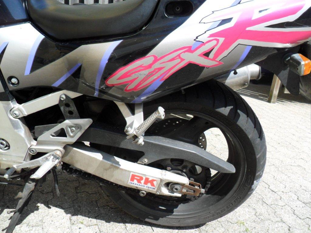 Suzuki gsxr 750w billede 10