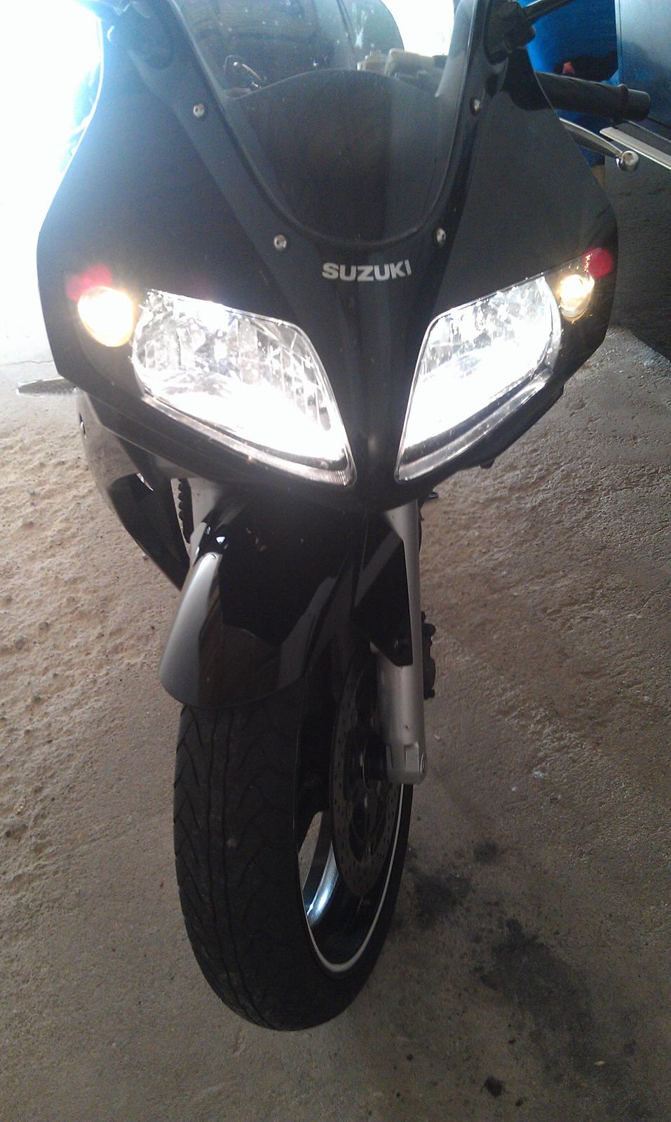 Suzuki sv650s (SOLGT) billede 6