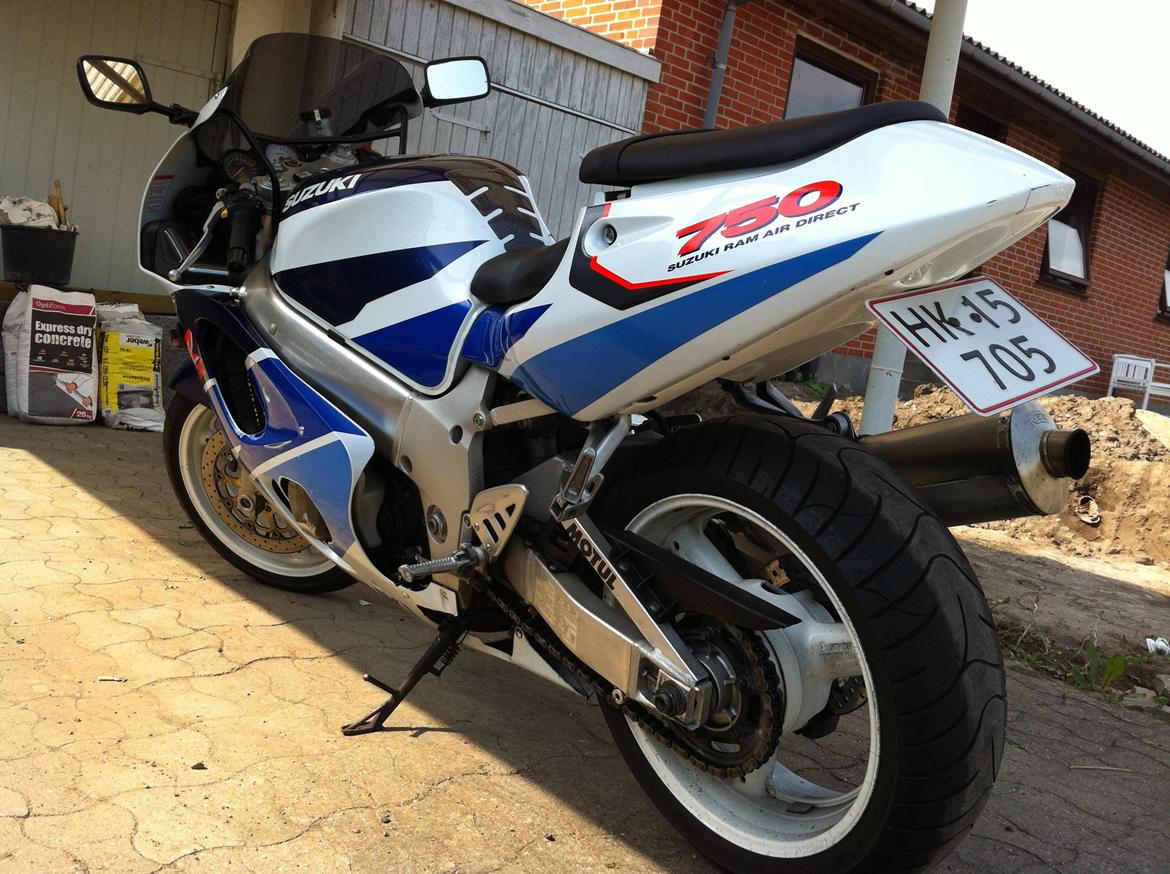 Suzuki GSXR 750 SRAD Solgt! billede 7