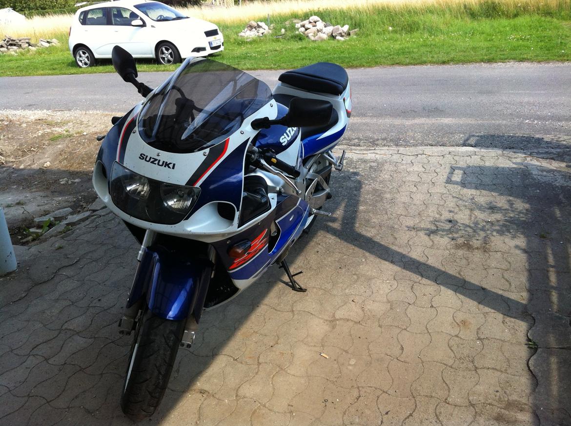 Suzuki GSXR 750 SRAD Solgt! billede 8