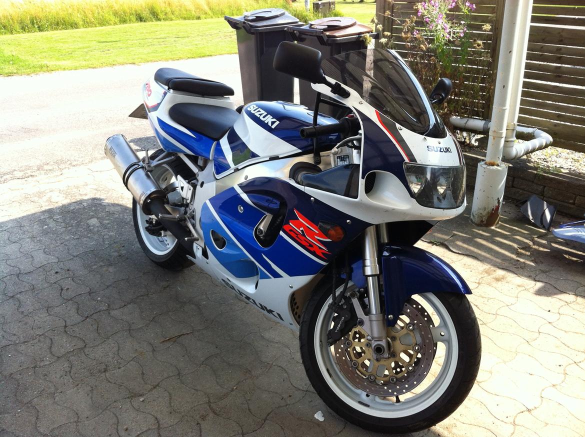 Suzuki GSXR 750 SRAD Solgt! billede 9