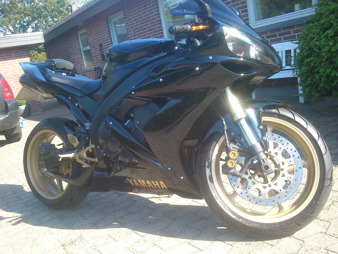 Yamaha yzf-r1 billede 4