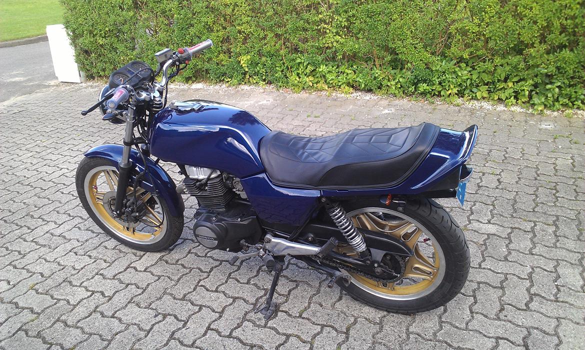 Honda cb 400n billede 1