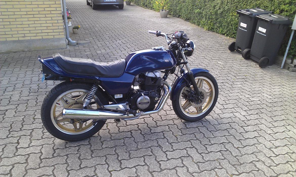 Honda cb 400n billede 3